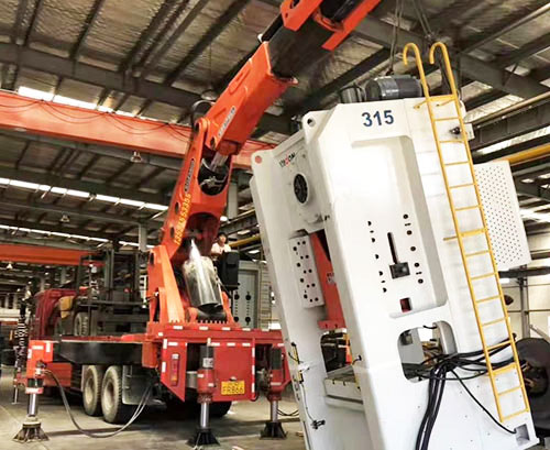 下谷坪土家族乡附近随车吊出租，轻松解决运输难题