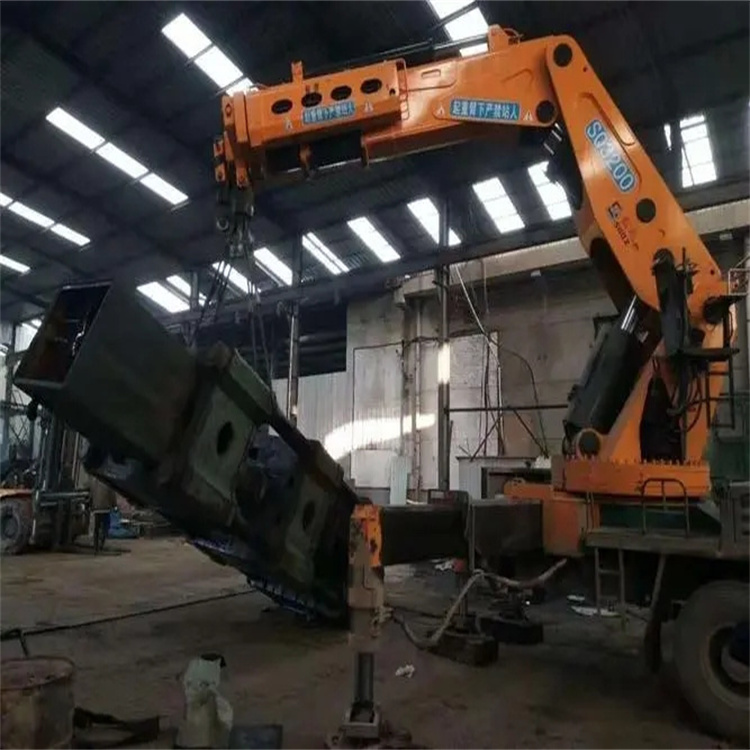 下谷坪土家族乡130吨折臂吊车出租吊机租赁附近电话